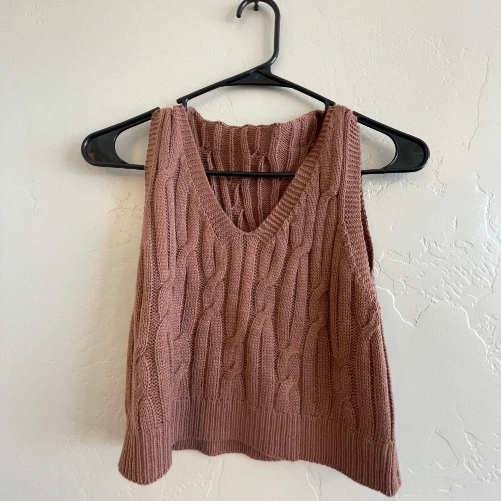 Brown Sweatervest